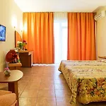 Ljuljak Ξενοδοχείο Golden Sands