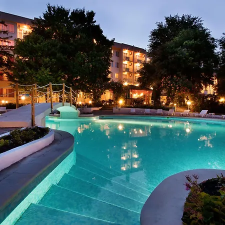 فندق Ljuljak غولدن ساندز