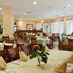 Ljuljak Hotell 3*