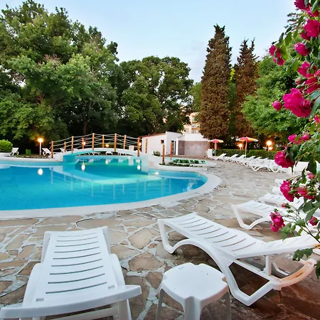 Ljuljak Hotell