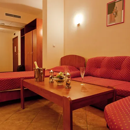 Hotell Ljuljak 3*