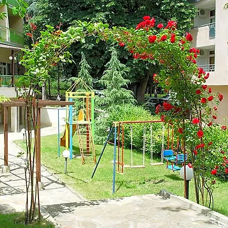 Ljuljak Готель