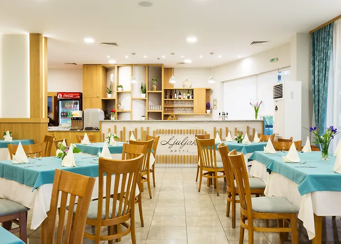 Ljuljak غولدن ساندز